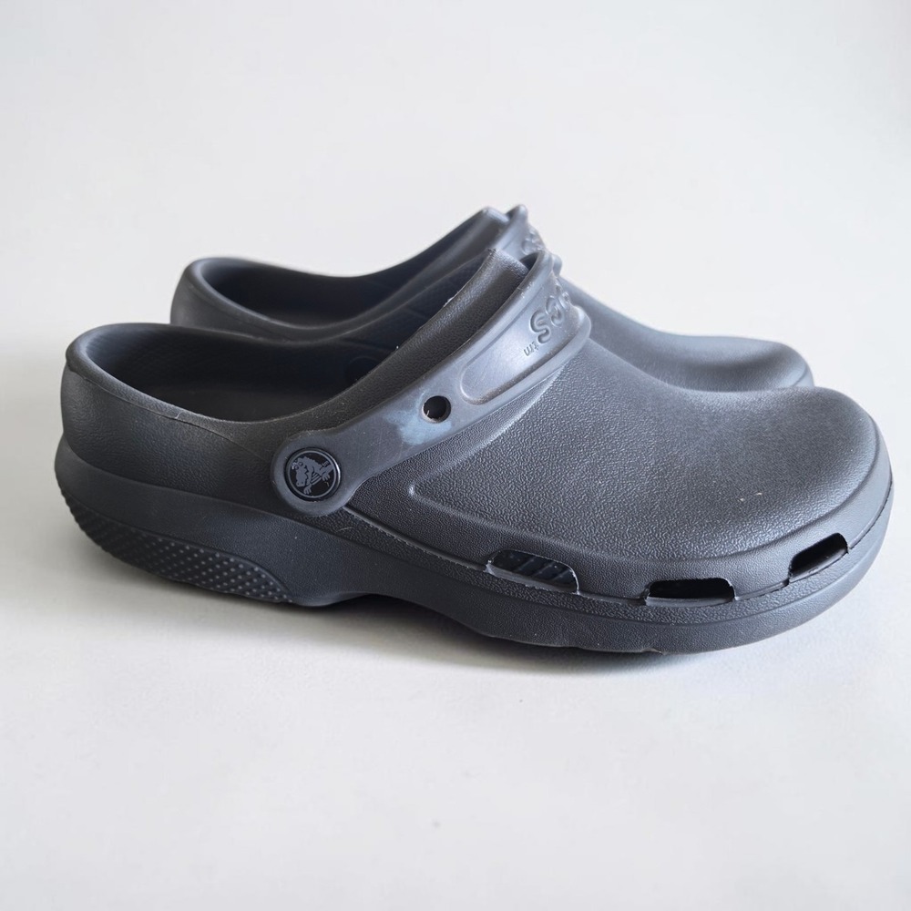 Crocs Specialist II Vent Work Clog Black Men 8 Women 10 Slip On Nurse Chef Shoes